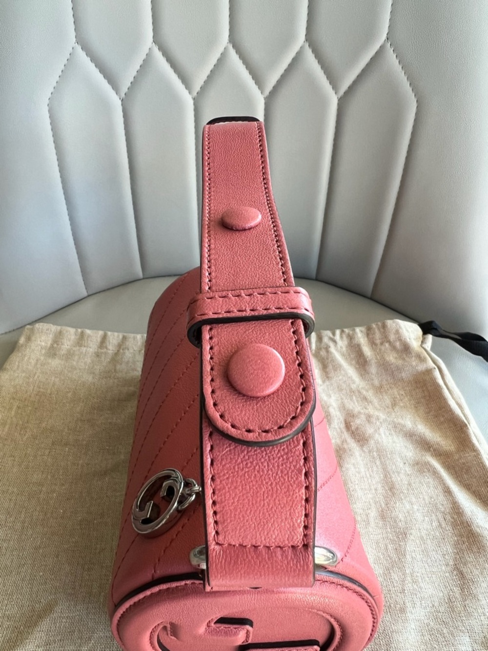 Gucci Blondie Barrel Pink Quilted Leather Shoulder Bag with Silver GG Charm - Picture 9 of 12